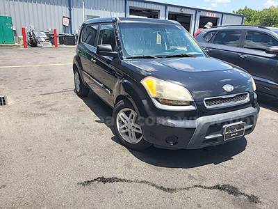 2011 Kia Soul + FWD 4D Wagon 2.0 4cyl