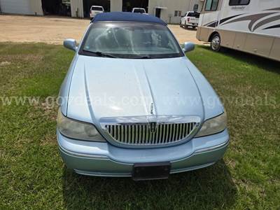 2009 Lincoln Town Car Signature Limited