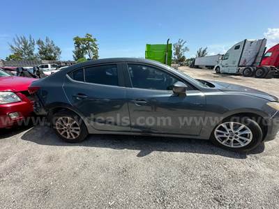 2016 MAZDA 3
