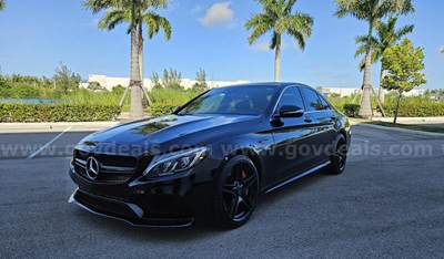 2015 Mercedes-Benz C63 S AMG