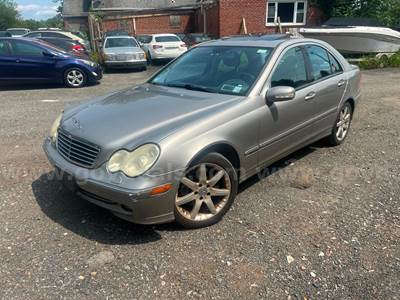 2003 Mercedes-Benz C-Class 320