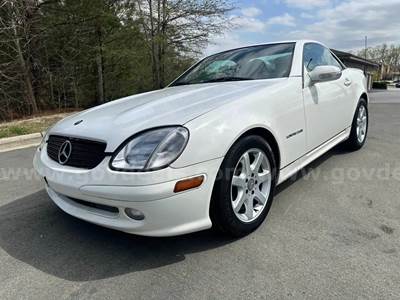 2003 Mercedes-Benz SLK LOW MILEAGE