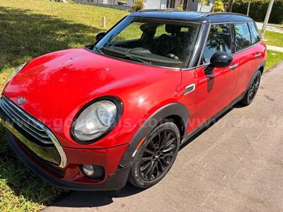 2016 Mini Clubman 4 door very nice
