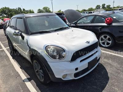 2014 Mini Cooper Countryman S FWD 4D Hatchback 1.6 4cyl. 6-speed Manual