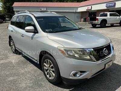 2013 NISSAN PATHFINDER SL 3.5L/automatic/runs/drives 161k miles
