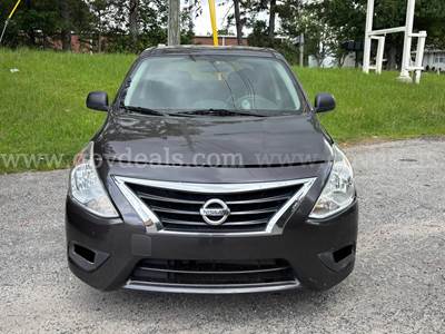 2015 Nissan Versa 1.6 S Plus