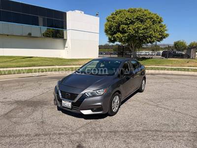 2020 Nissan Versa S CVT