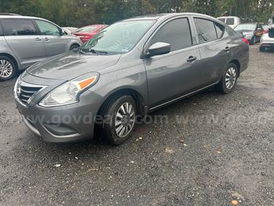 2017 Nissan Versa 1.6 S Plus