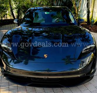 2022 Porsche Taycan