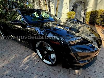 2022 Porsche Taycan