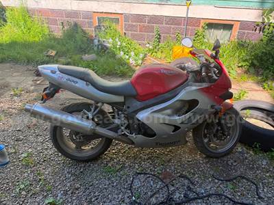 2000 Triumph