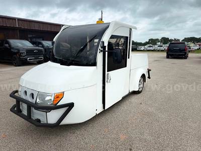 Firefly ESV Electric Utility Vehicle with Cargo Bed
