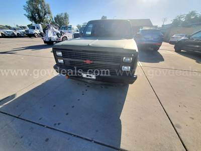 1984 Chevy C10 Square Body