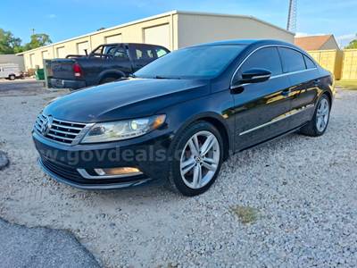 2013 Volkswagen CC. Can arrange shipping, just pay the driver at delivery.