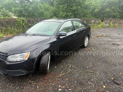 2013 Volkswagen Jetta *manual transmission*