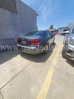 2012 Volkswagen Passat 2.5L SE AT