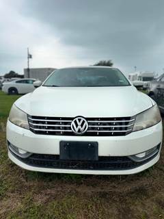 2013 Volkswagen Passat 2.0L TDI SEL Premium