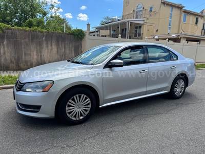 2014 Volkswagen Passat 1.8T Wolfsburg AT