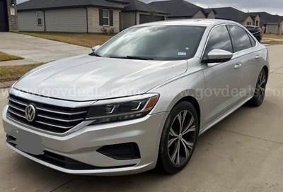 2021 Volkswagen Passat SE **CLEAN TITLE**