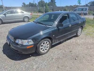 2001 Volvo S40