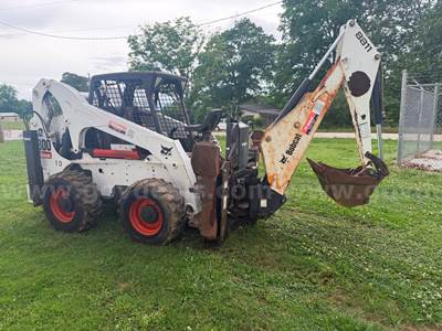 2007 Bobcat A300 All Wheel Steer + Backhoe