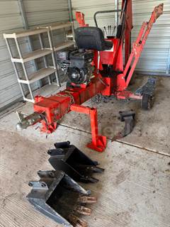 DR towable backhoe with 4 buckets
