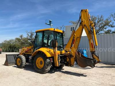 NEW HOLLAND/FERMEC 760 BACKHOE LOADER, DIESEL, ENCLOSED CAB, OUTRIGGERS