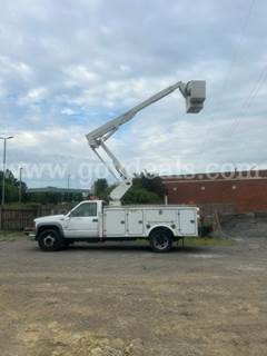 2000 Chevrolet C/K 3500 Reg. Cab 2WD Bucket Truck