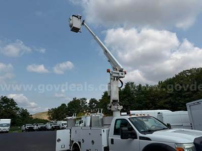2016 FORD F450 SERVICE BODY WITH AERIAL BUCKET