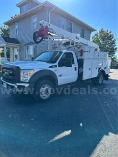 2015 FORD F-550 4X4 SERVICE BUCKET TRUCK