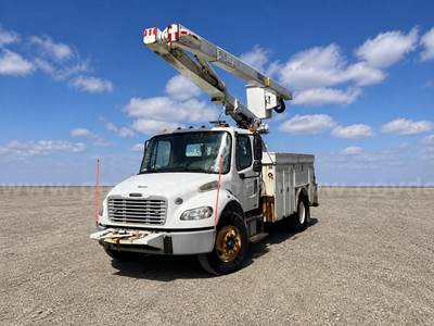 2012 Freightliner M2 6.7L diesel, Auto, A/C Versalift V043I-01, 47 ft, Over-Center Bucket Truck