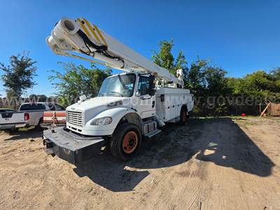 2012 Freightliner M2 106 S/A Bucket Truck