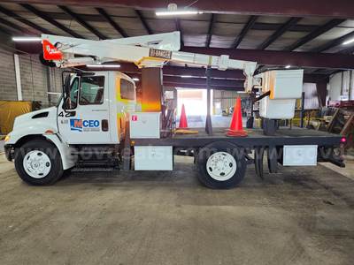 2004 International 4200 Bucket Truck