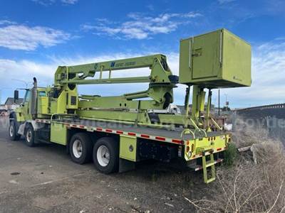 2005 International 7600 Aspen Bridge Inspection Truck