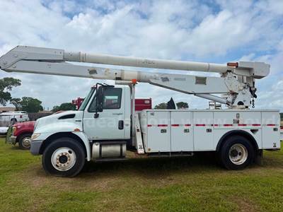 2012 International DuraStar 4300 7.6L Diesel Utility Aerial Lift ALTEC Bucket Truck
