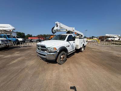 2015 RAM 5500 S/A 4x4 Bucket Truck