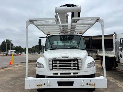 Boom / Bucket Truck