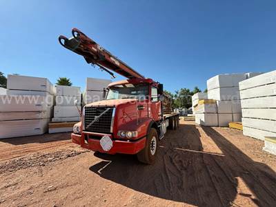 2013 Cleasby FBR Roofing Conveyor Mtd on 2014 Volvo VHD Tri/A Flatbed Truck