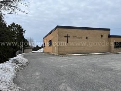 School Building and Lot – École St-Joseph, 1215, St. Anthony Street, Hanmer, ON, P3P 1B8