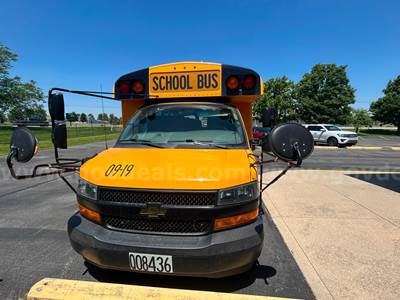 2018 Chevrolet Express Bus