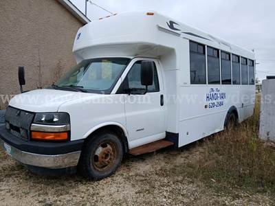 2017 Chevrolet Express Bus