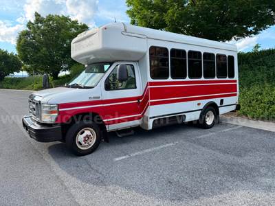 2016 Ford E350 Shuttle Bus 80K miles.