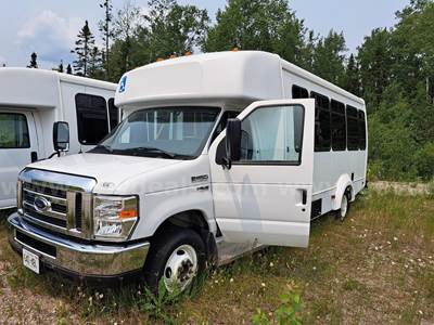 2019 Ford Econoline E-450 Bus