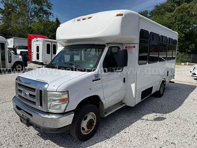 2015 Ford E-450 14 Passenger Shuttle Bus-ADA