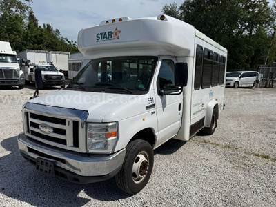 2014 Ford E-450 8 Passenger Shuttle Bus-ADA