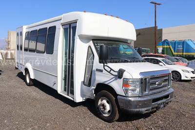 2015 Ford E-Series Bus