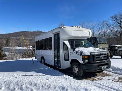 2014 Ford Econoline Bus