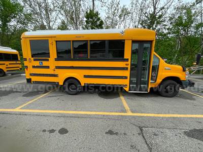 2016 Ford Econoline wheelchair school bus