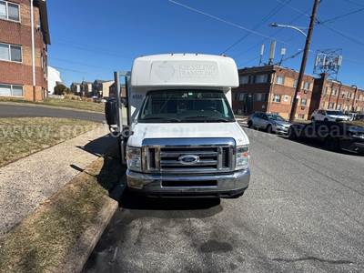 2016 Ford Econoline E450