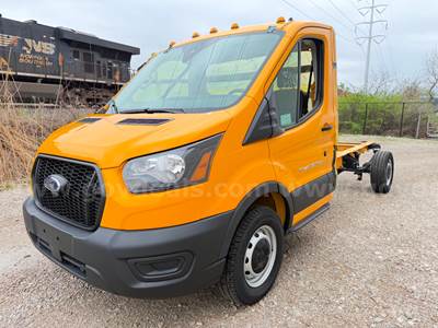 BRAND NEW Ford Transit Chassis 6 miles NO RESERVE!!!